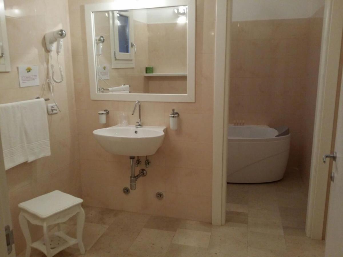 Antica Masseria Ficazzana - Tenuta Marina Di Pescoluse Zewnętrze zdjęcie